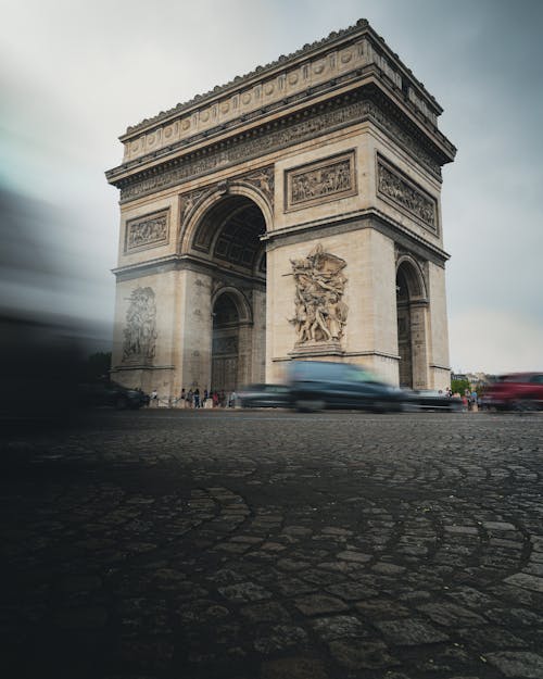 Δωρεάν στοκ φωτογραφιών με Γαλλία, θολή κίνηση, κατακόρυφη λήψη Φωτογραφία από στοκ φωτογραφιών