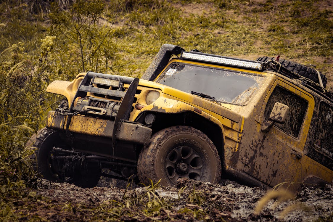 Foto d'estoc gratuïta de 4x4, automòbil, automoció