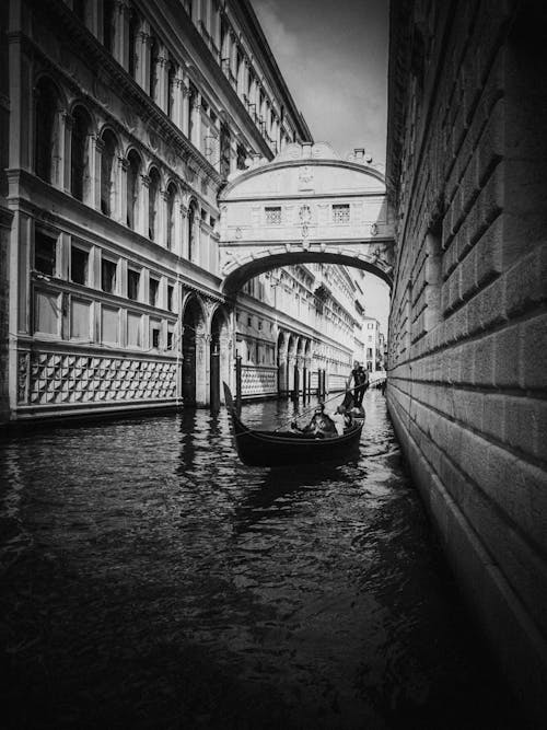 Бесплатное стоковое фото с венеция, гондольер, город