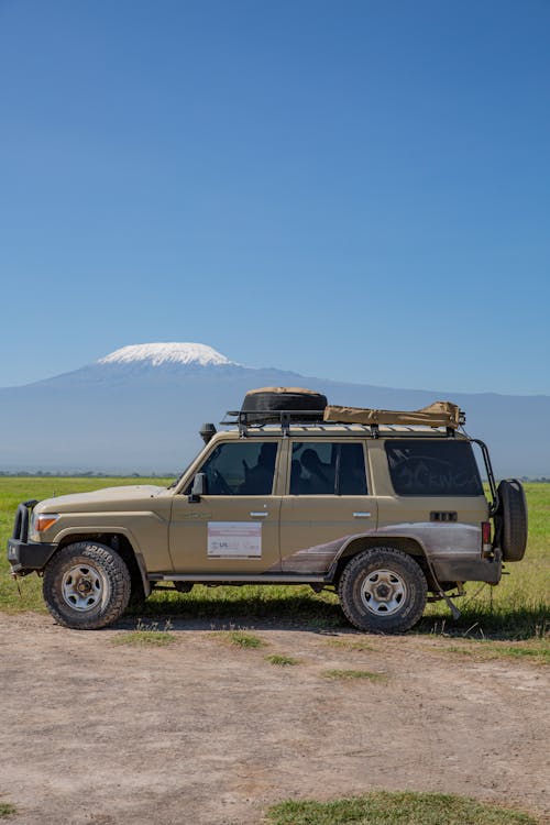 Fotobanka s bezplatnými fotkami na tému 4x4, auto, cestovať