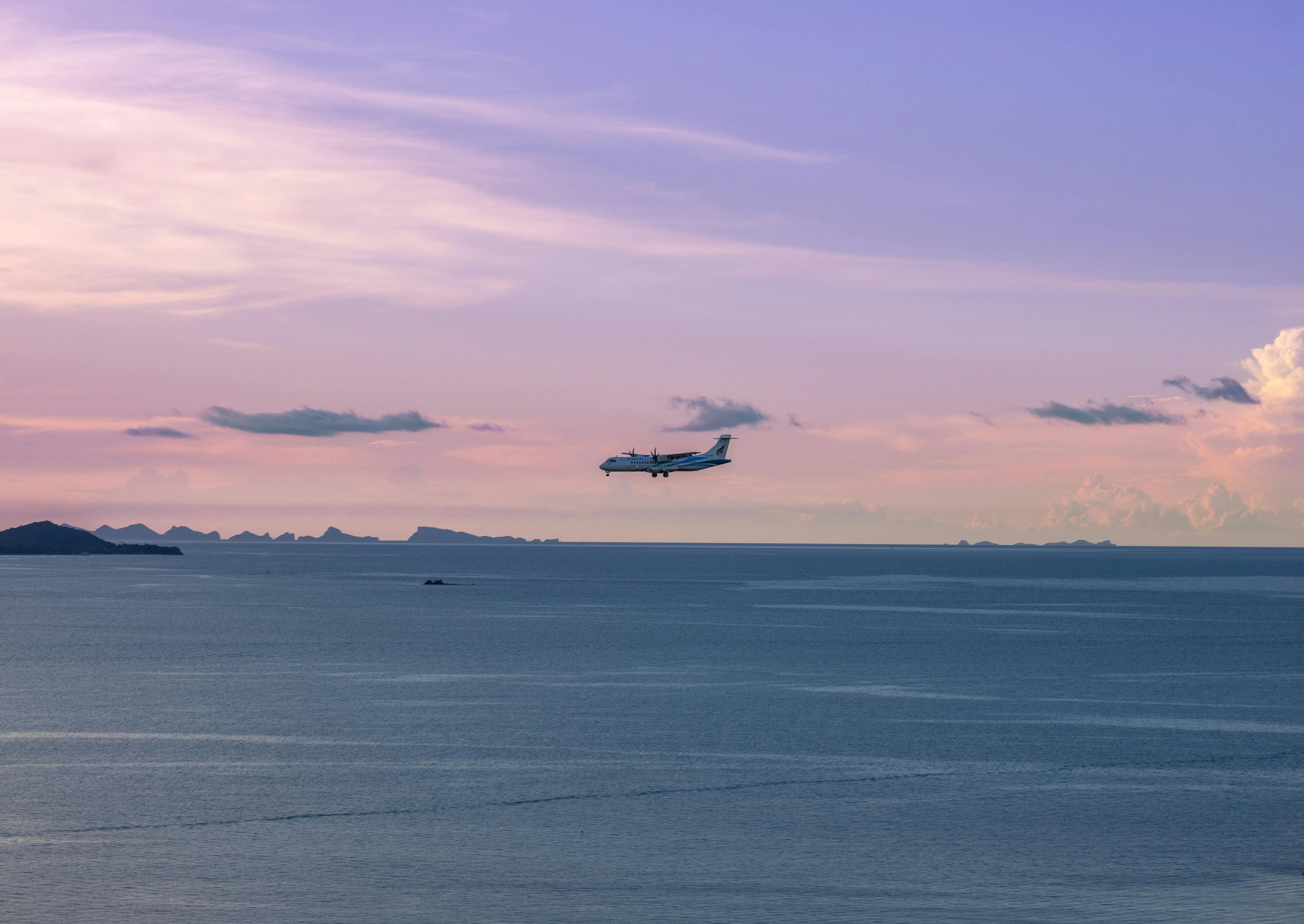 Flight and Vacation Travel Merge as Delta and Airbnb Introduce New Rewards Partnership — Photo by Augustinus Martinus Noppé o