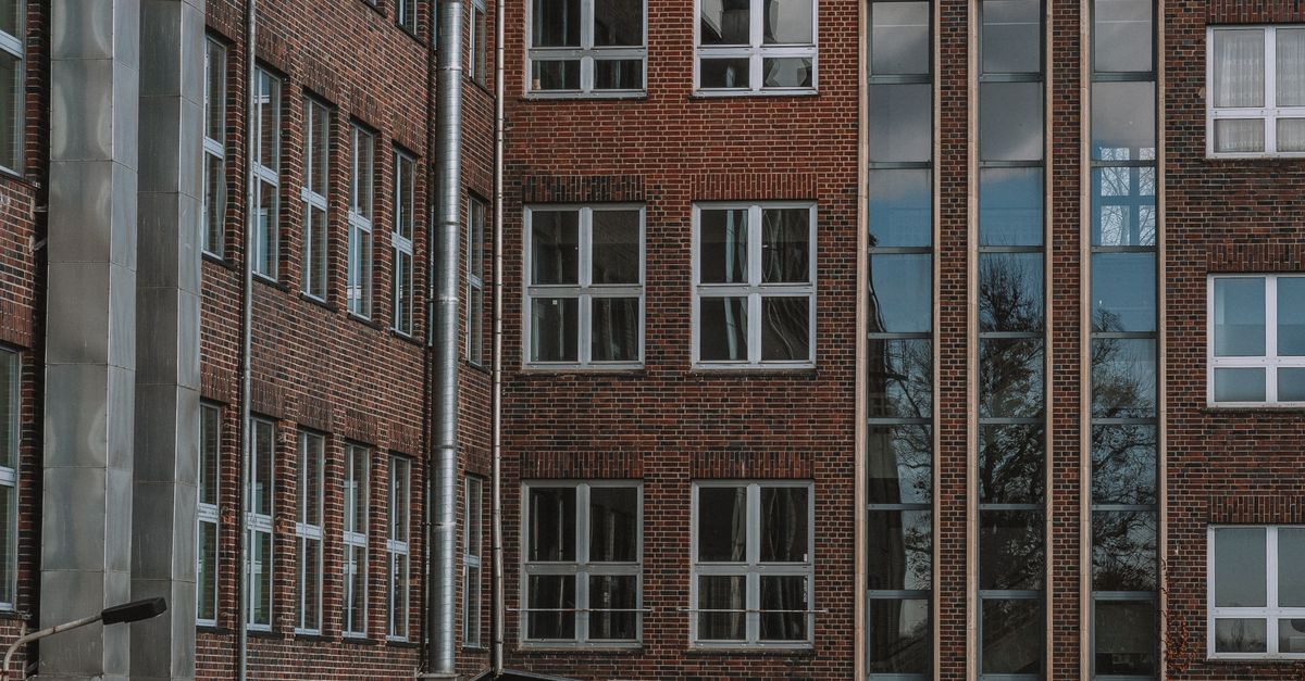 Back Side of a Building · Free Stock Photo