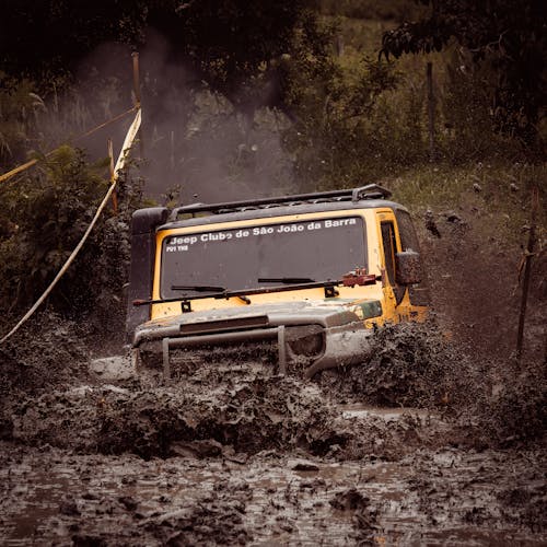 Fotobanka s bezplatnými fotkami na tému 4x4, blato, dobrodružstvo