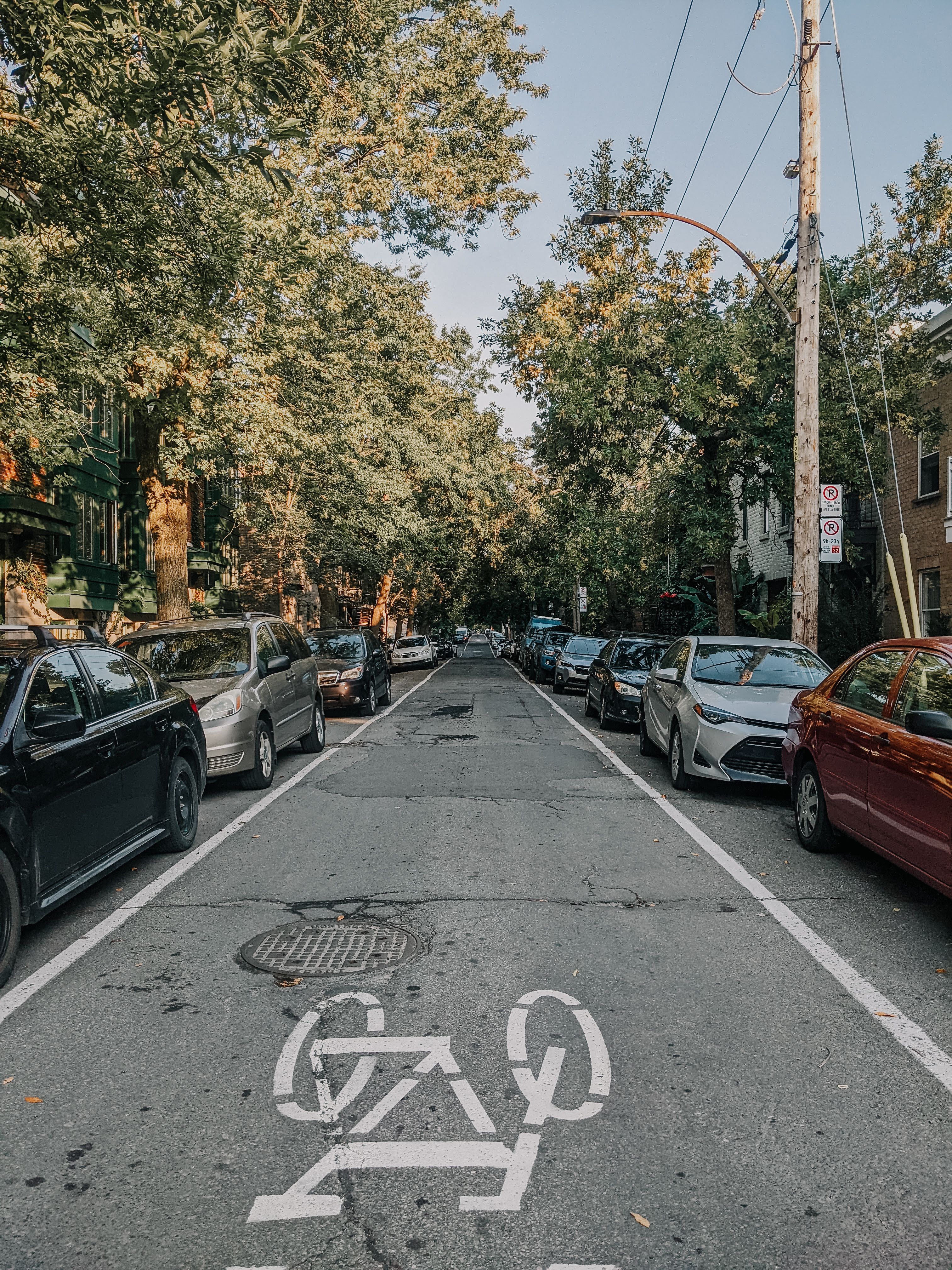 Cars Parked on the Side of the Street · Free Stock Photo