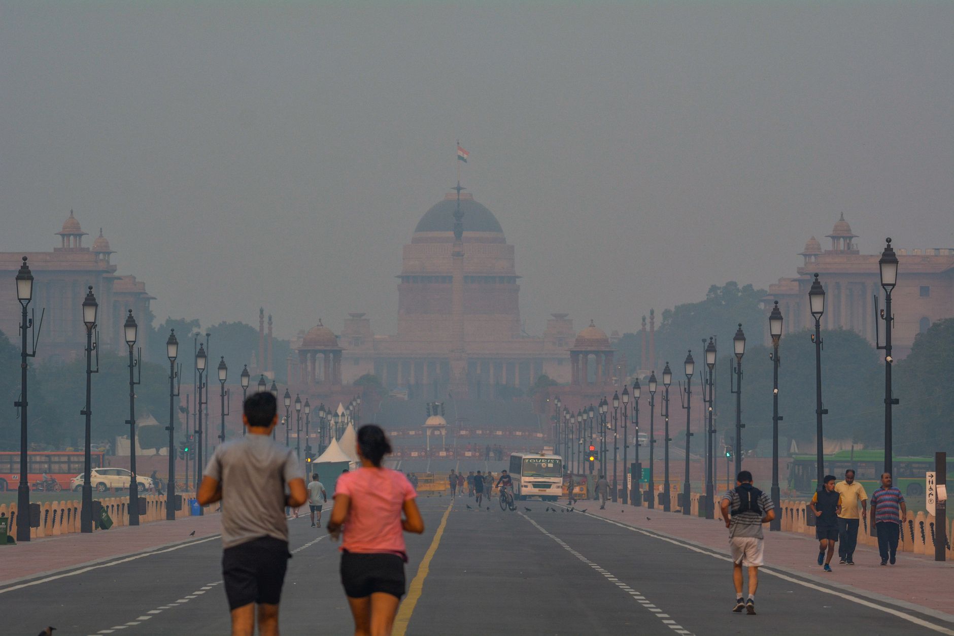 Featured image for the article: Six new Delhi air-quality stations set for CPCB integration within a week