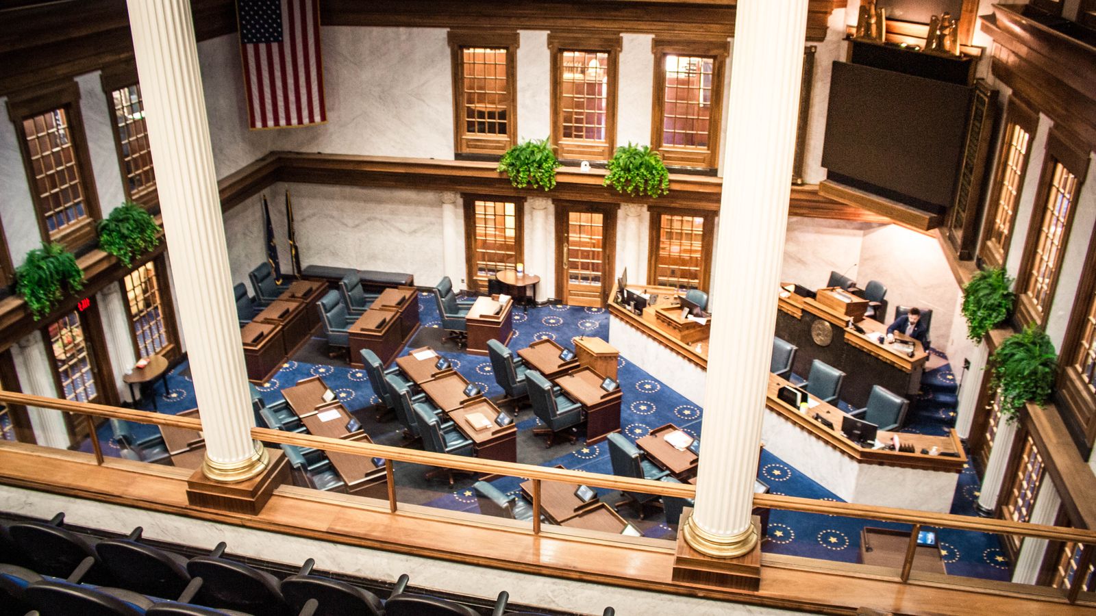 A stunning view of the Indiana State Capitol's elegant interior, showcasing its historic architecture.