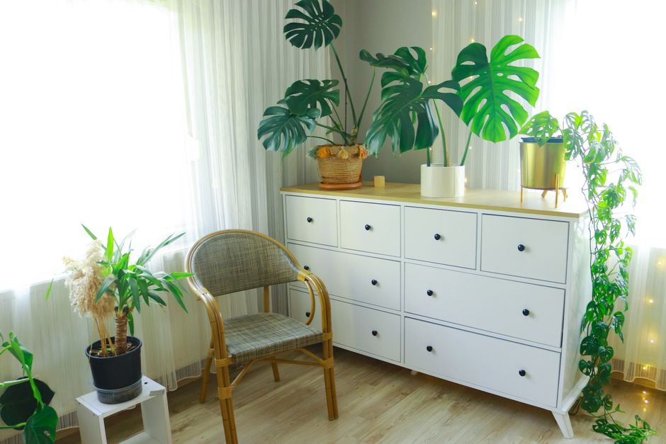 What are Pottery Barn Furniture Dupes?