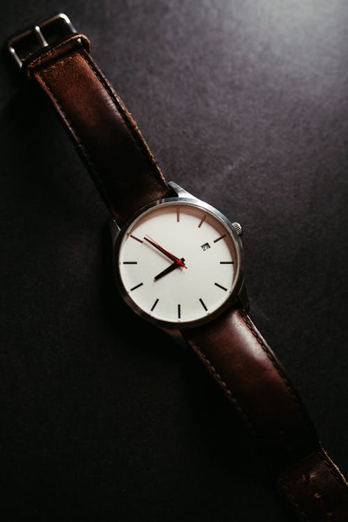 Kostnadsfri bild av Analog klocka, armbandsur, minuter