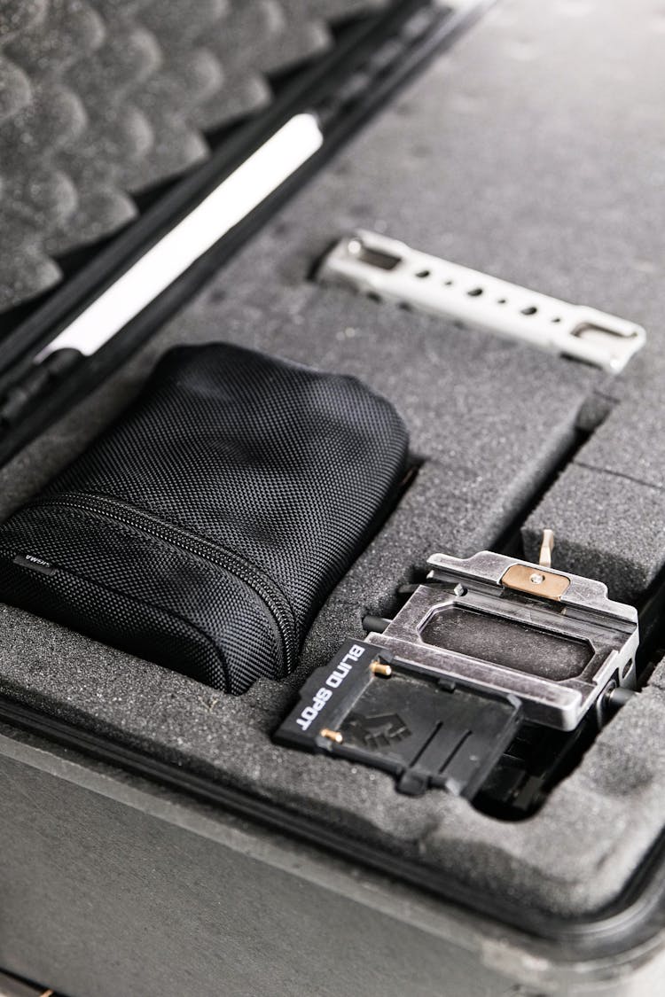 Bag And Accessories In Gray Case