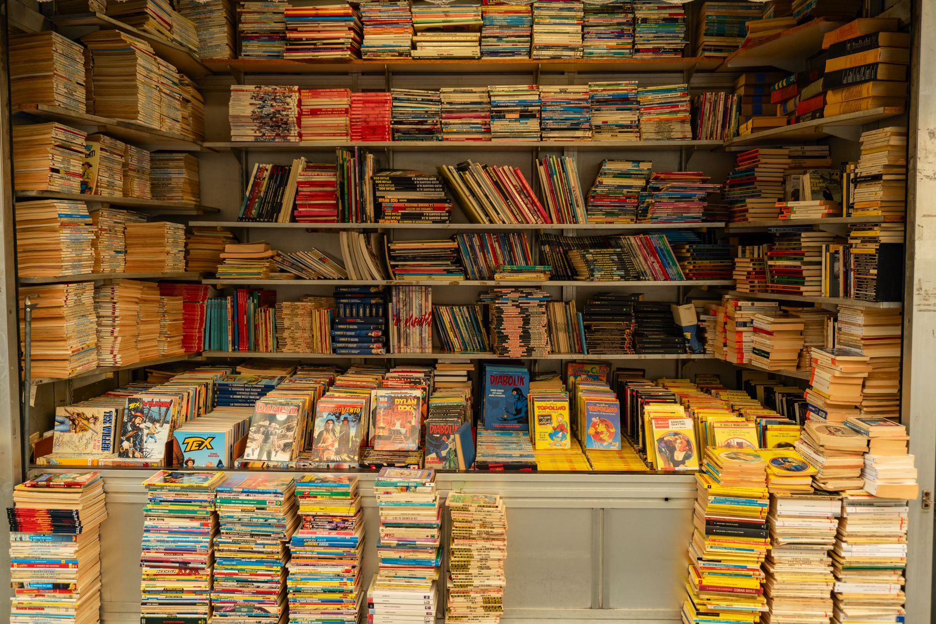 Florentine bookshops with cafés are an old rainy-day local trick.