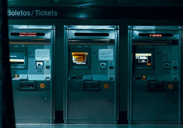 Online Casino: Spielautomaten und Live-Spiele im Überblick