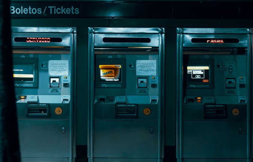 Online Casino: Spielautomaten und Live-Spiele im Überblick