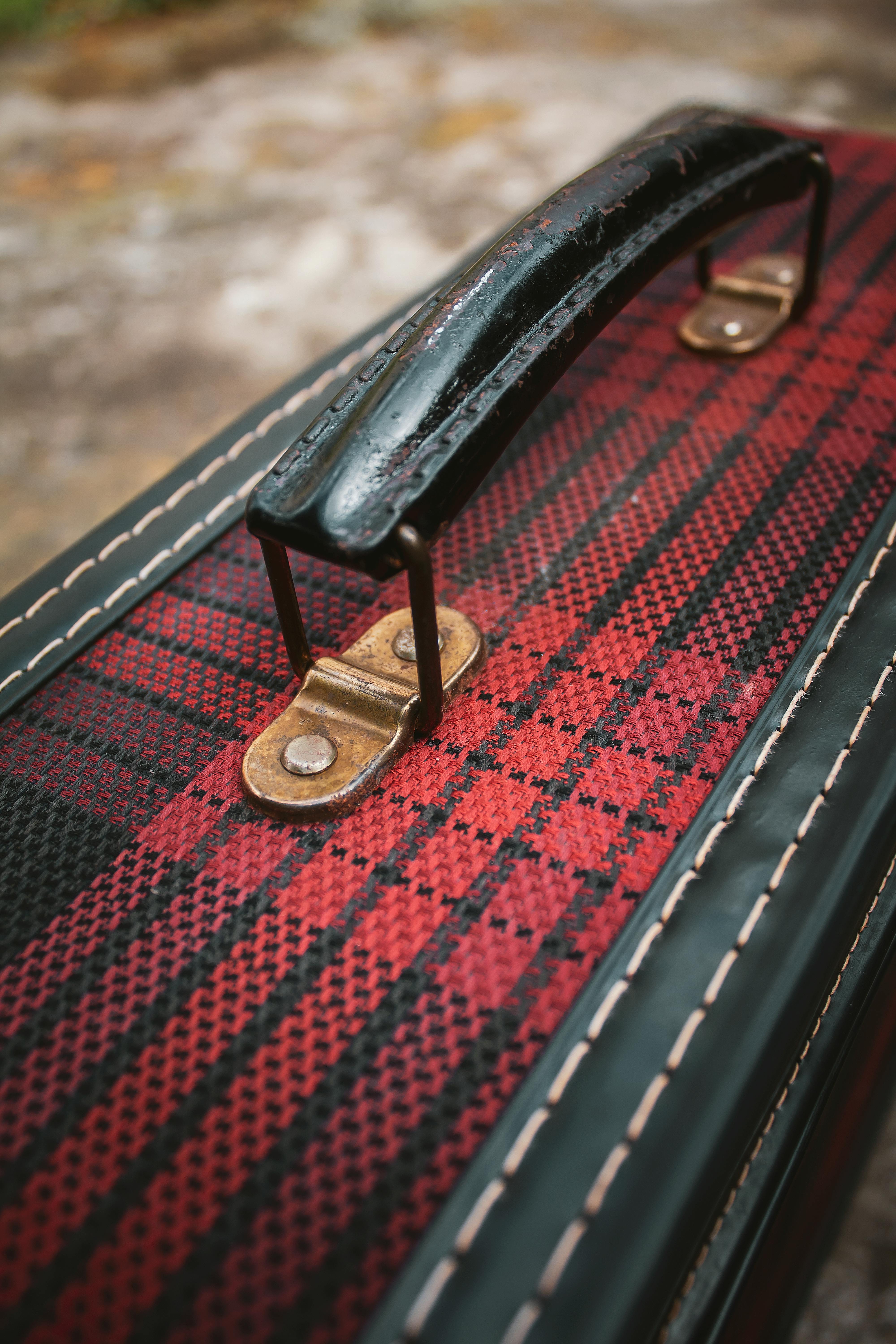 Close Up of Old Fashioned Suitcase · Free Stock Photo