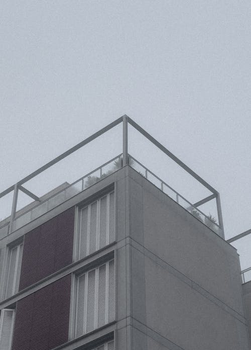 Foto d'estoc gratuïta de arquitectura, edifici, escala de grisos