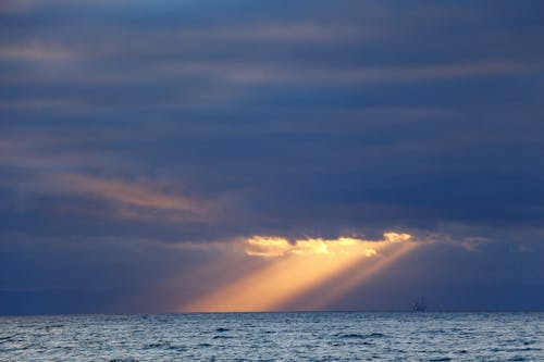 Fotos de stock gratuitas de barca, luz del sol, mar