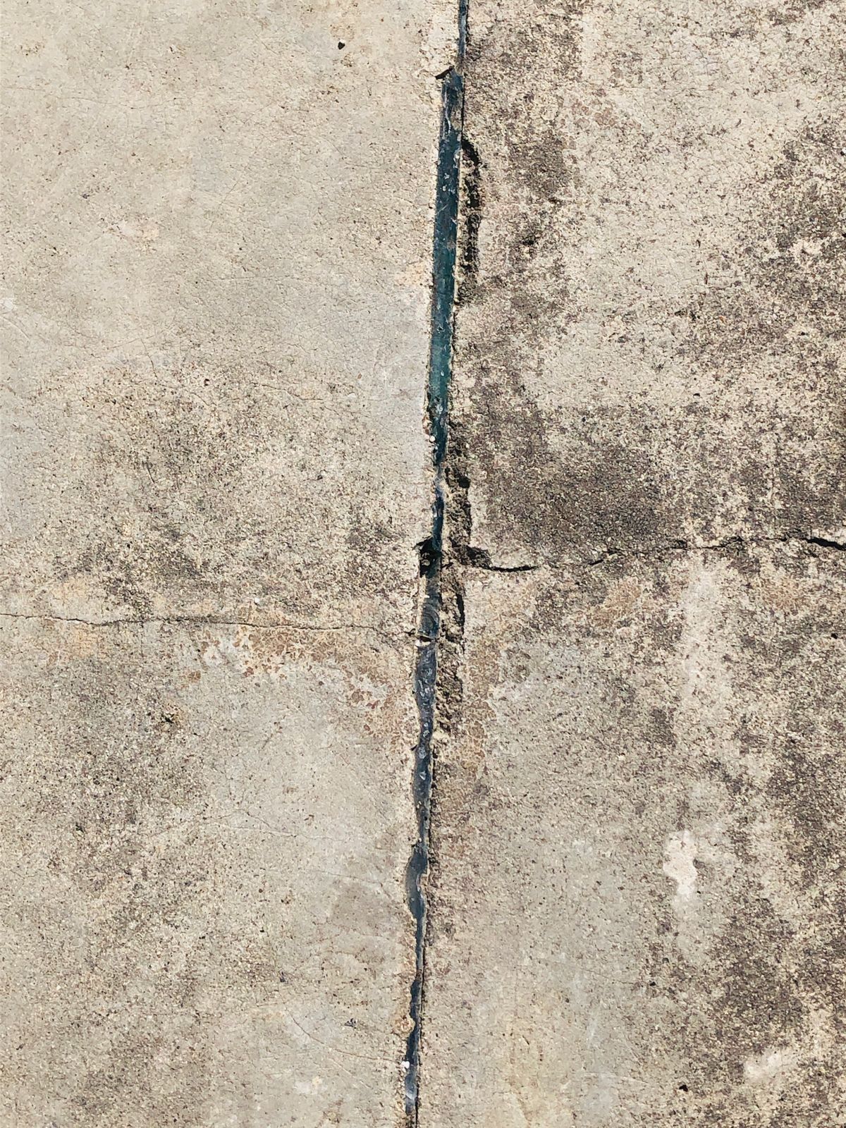 Réparation des fissures — FAÇADE EXPERT