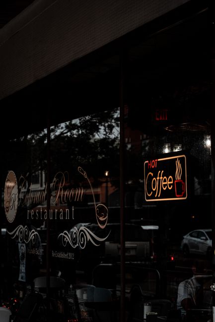 Beyond the Shops and Restaurants: Experiencing Chapel Street's Vibe Beyond the Shops and Restaurants: Experiencing Chapel Street's Vibe