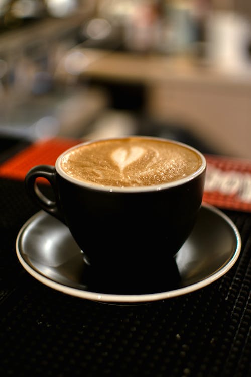 一杯咖啡, 卡布奇諾, 垂直拍摄 的 免费素材图片