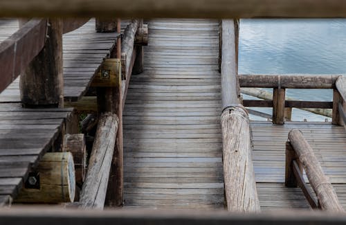 Photos gratuites de eau, en bois, jetée