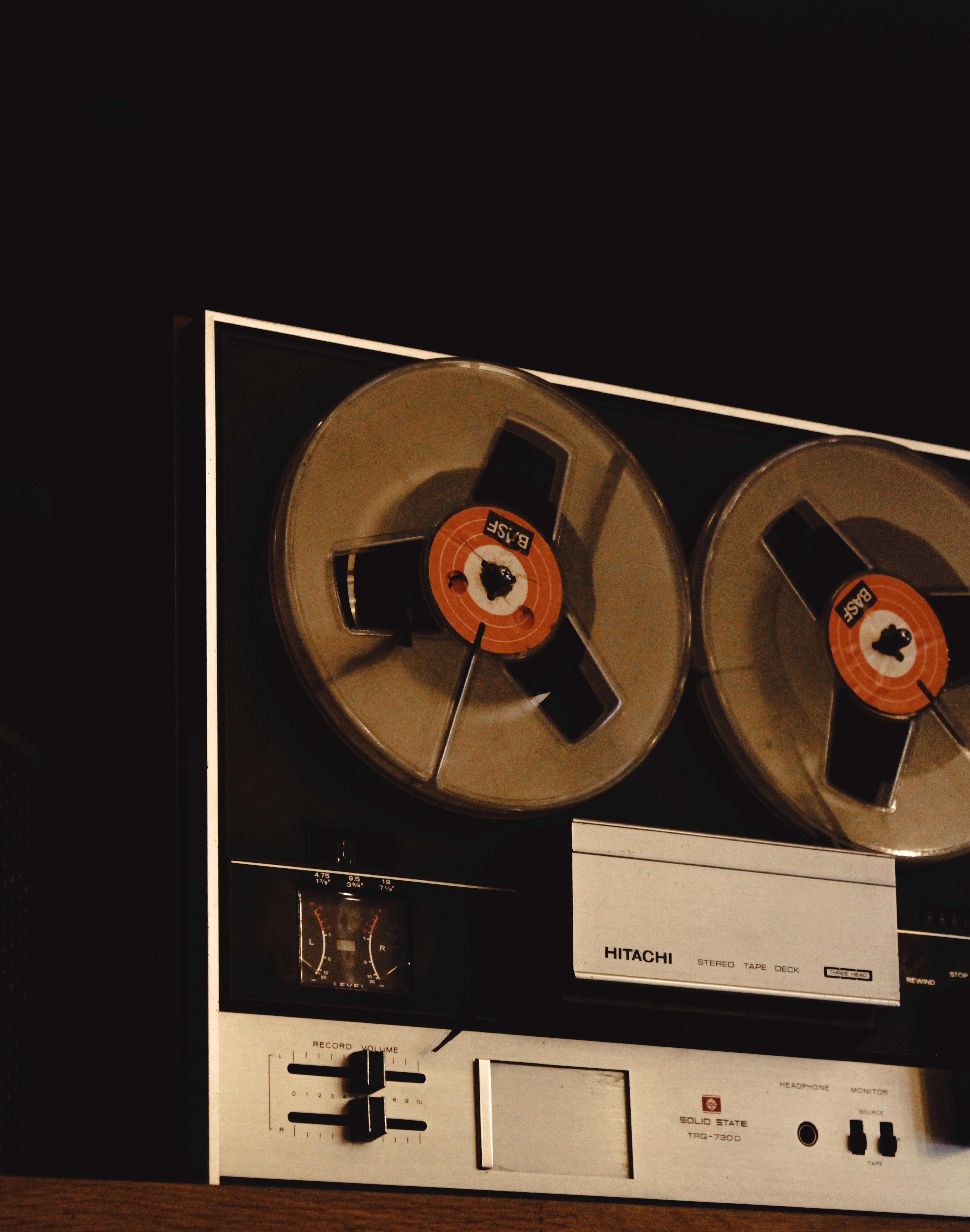 A Vintage Reel-to-reel Tape Recorder · Free Stock Photo