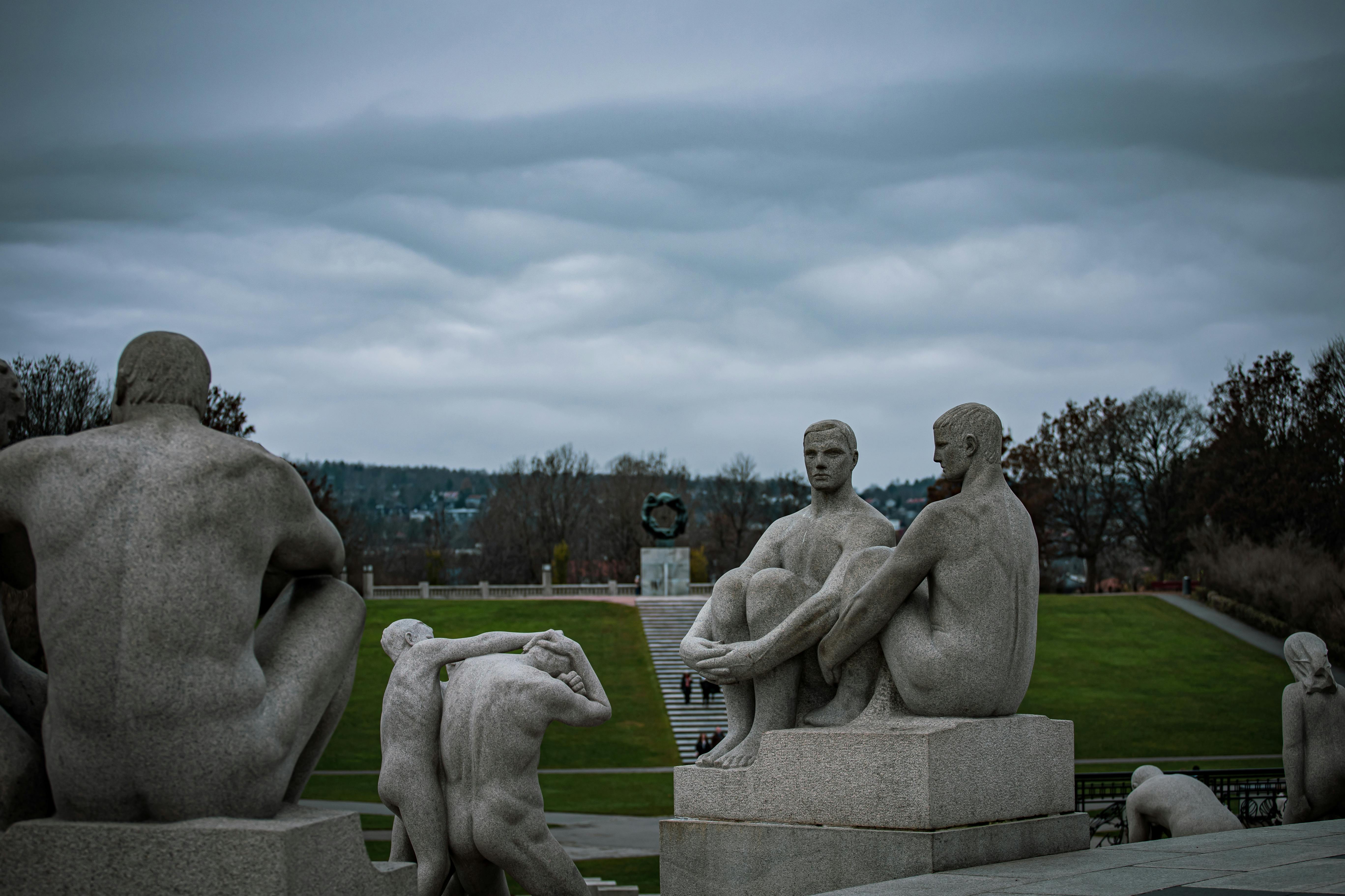 Naked Sculptures at the Park · Free Stock Photo