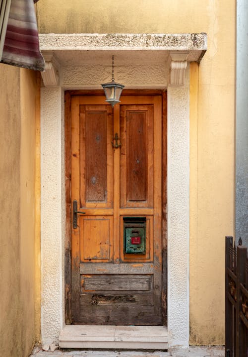 Foto profissional grátis de entrada, tiro vertical