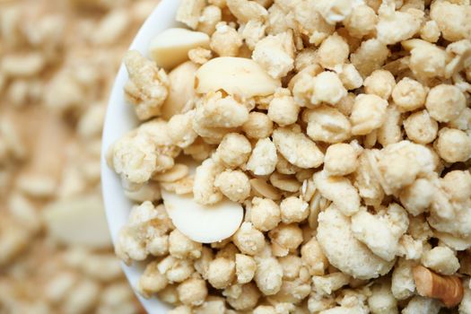 Crunchy Almond Oatmeal Crisp Cereal