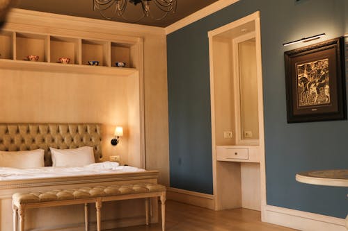 Minimalistic Elegant Bedroom Design