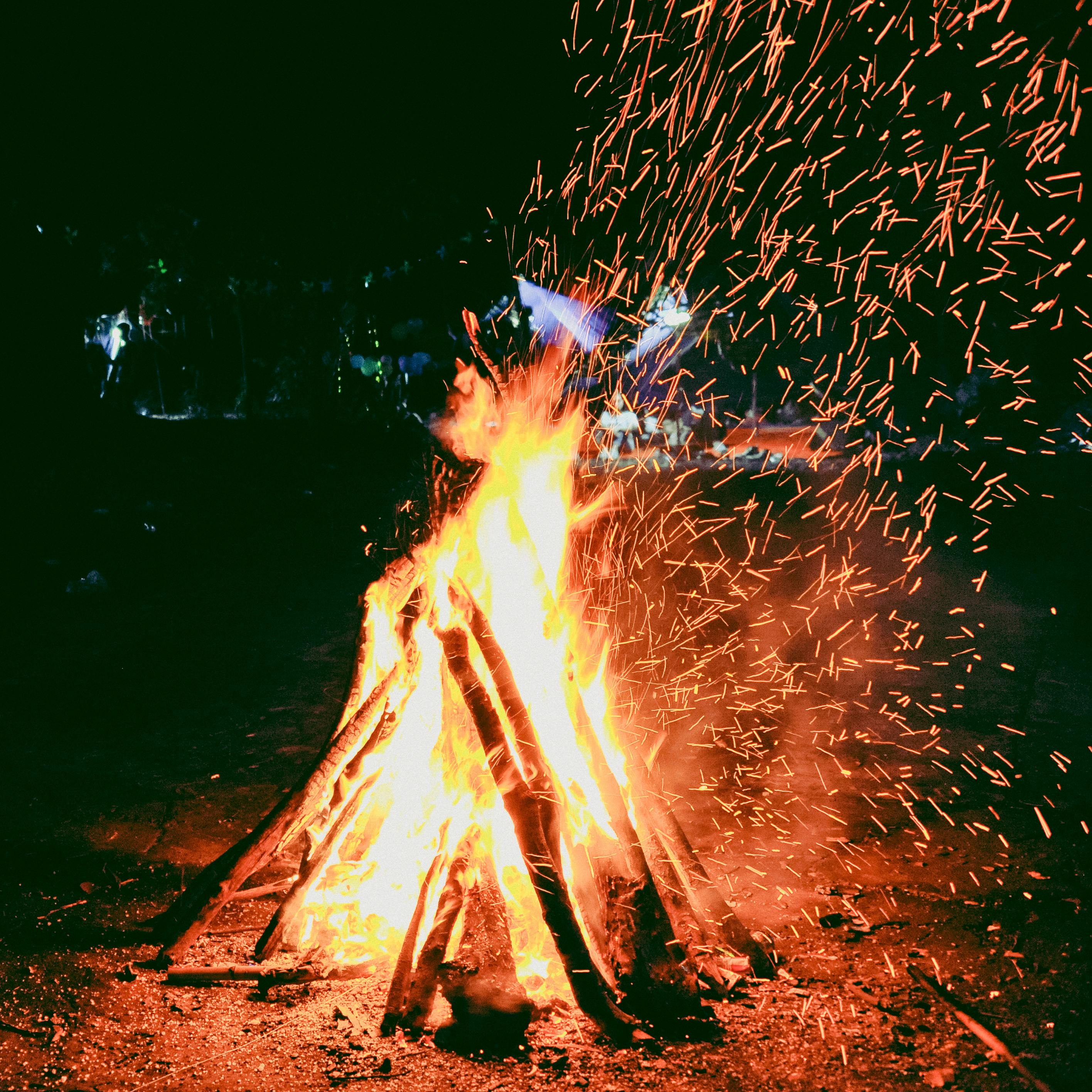 Bonfire · Free Stock Photo