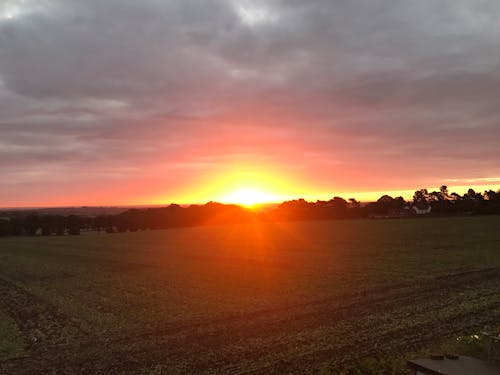 Ilmainen kuvapankkikuva tunnisteilla auringonnousu, maatila