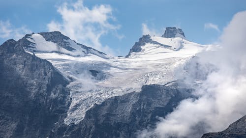 Gratis stockfoto met berg, bergtop, blauwe lucht