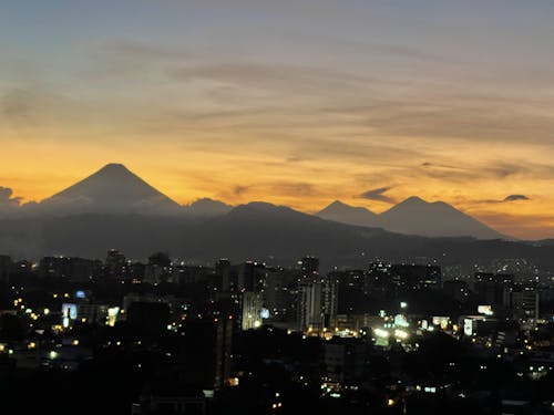 Foto profissional grátis de guatemala, tranquilo, vulcões