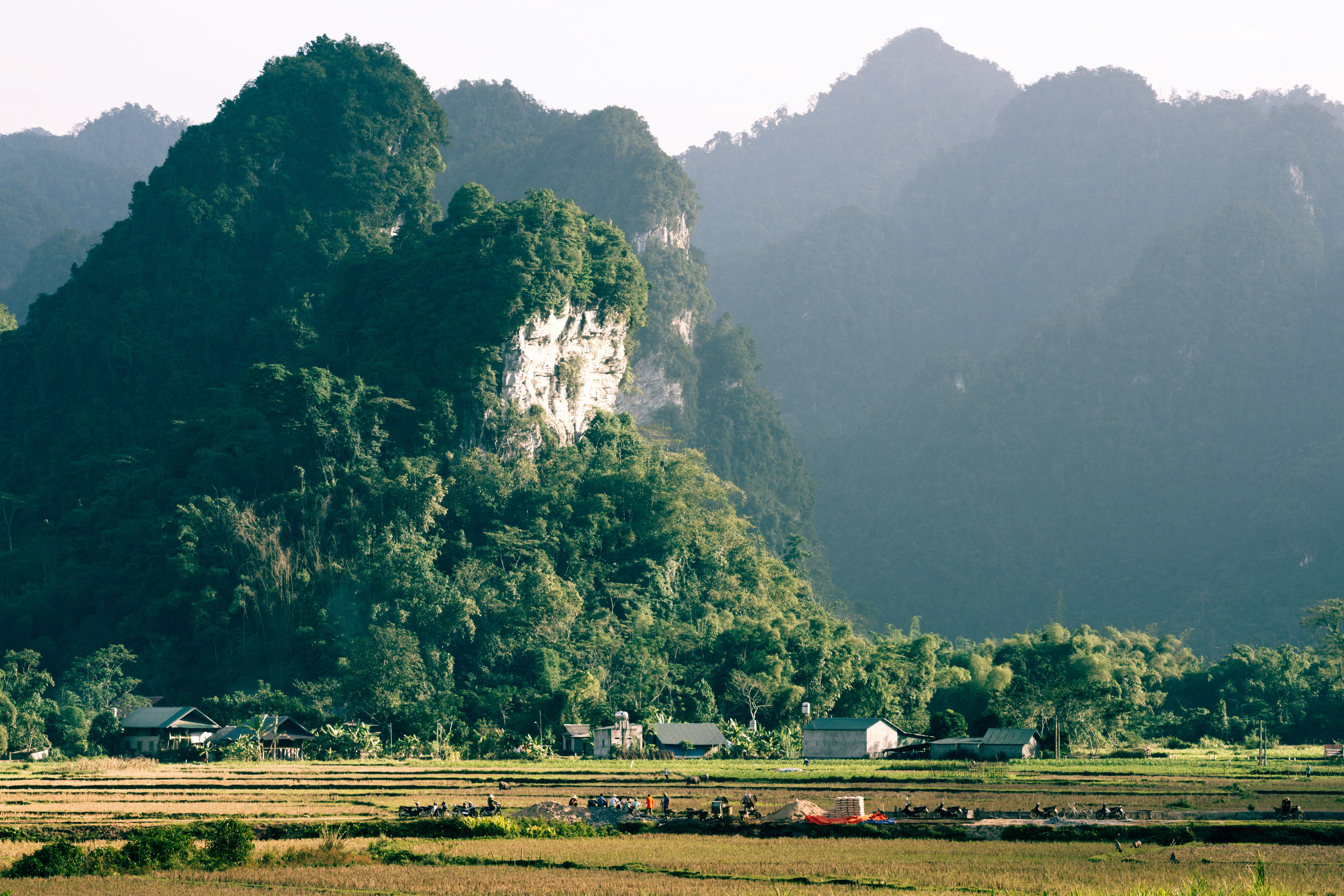 5 Day Meditation & Buddhist Wisdom in Ninh Binh, Viet Nam 1