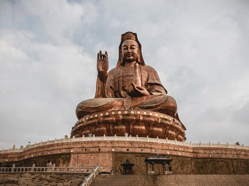 Photo of the Guanyin of Mount Xiqiao in China