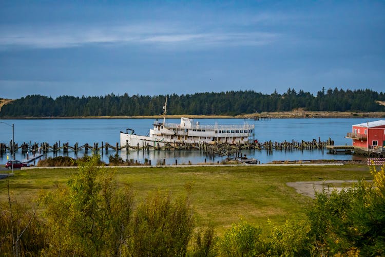 KAM Boat Coos Bay Oregon