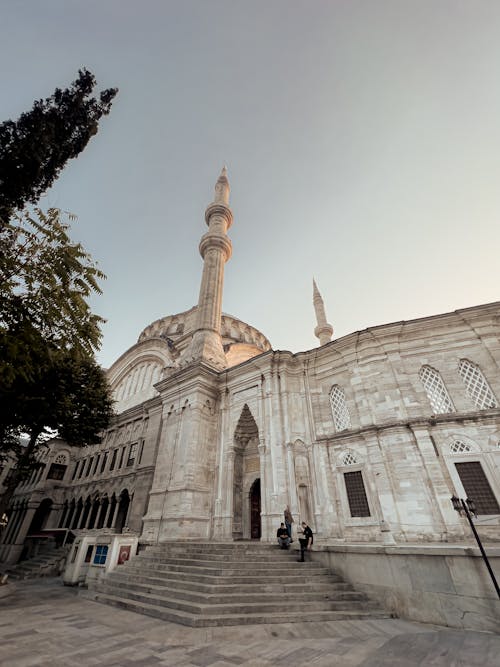 Foto profissional grátis de arquitetura islâmica, céu limpo, construção