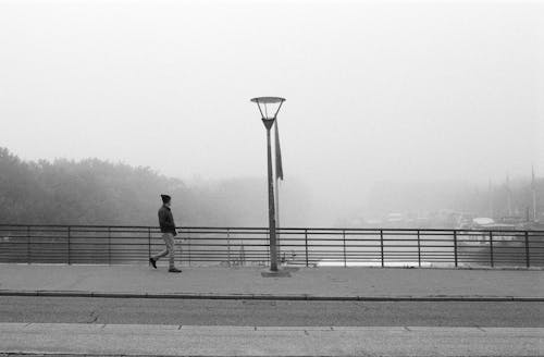 Základová fotografie zdarma na téma čepka, chodník, chůze