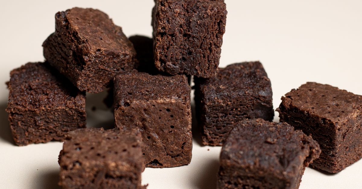 Why Your Homemade Brownies Are Cakey (And The Simple Shifts That Guarantee Fudgy Perfection Every Time)