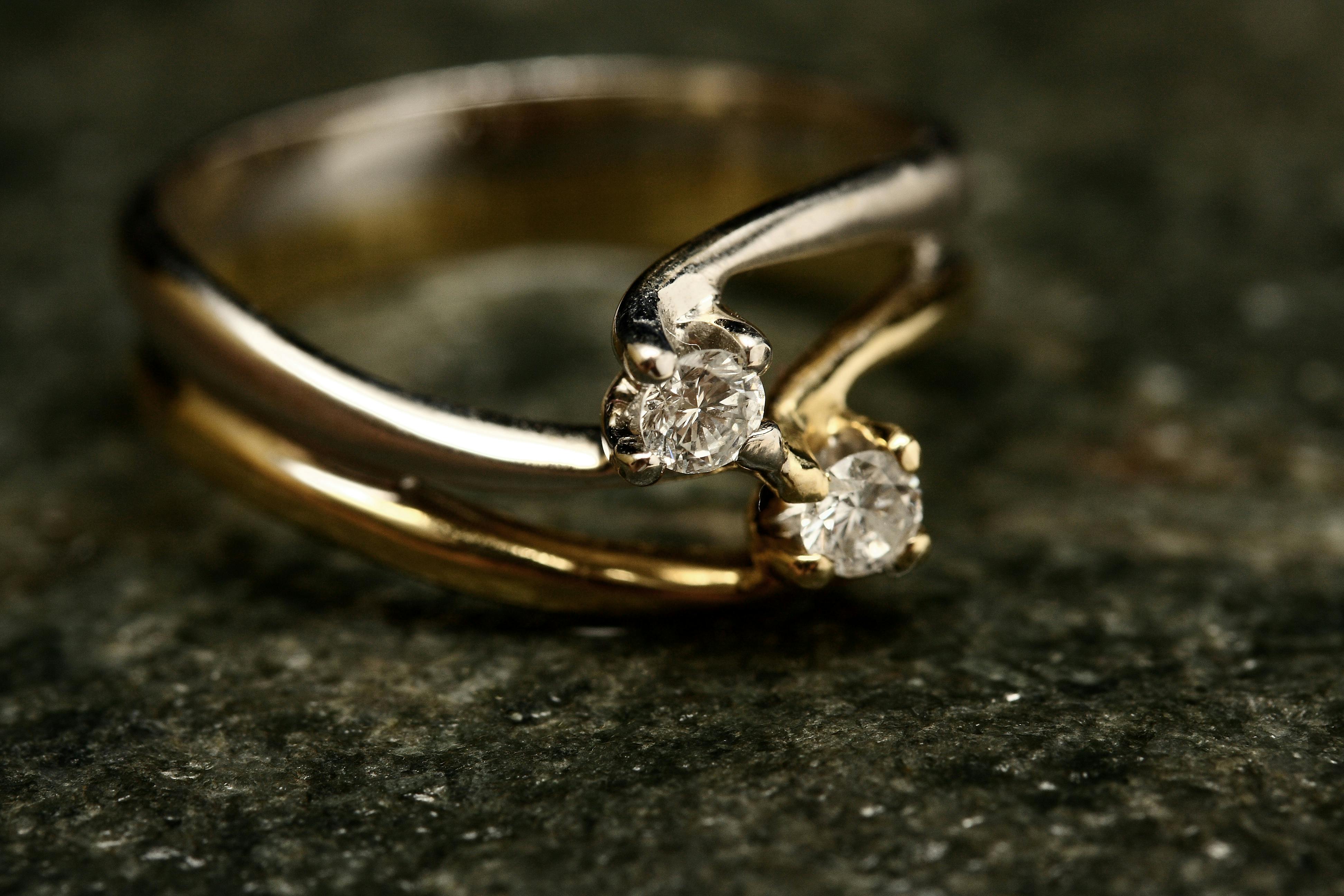 Isolated Image Of A Diamond Ring On A White Background Stockfoto en meer  beelden van Diamantring - iStock