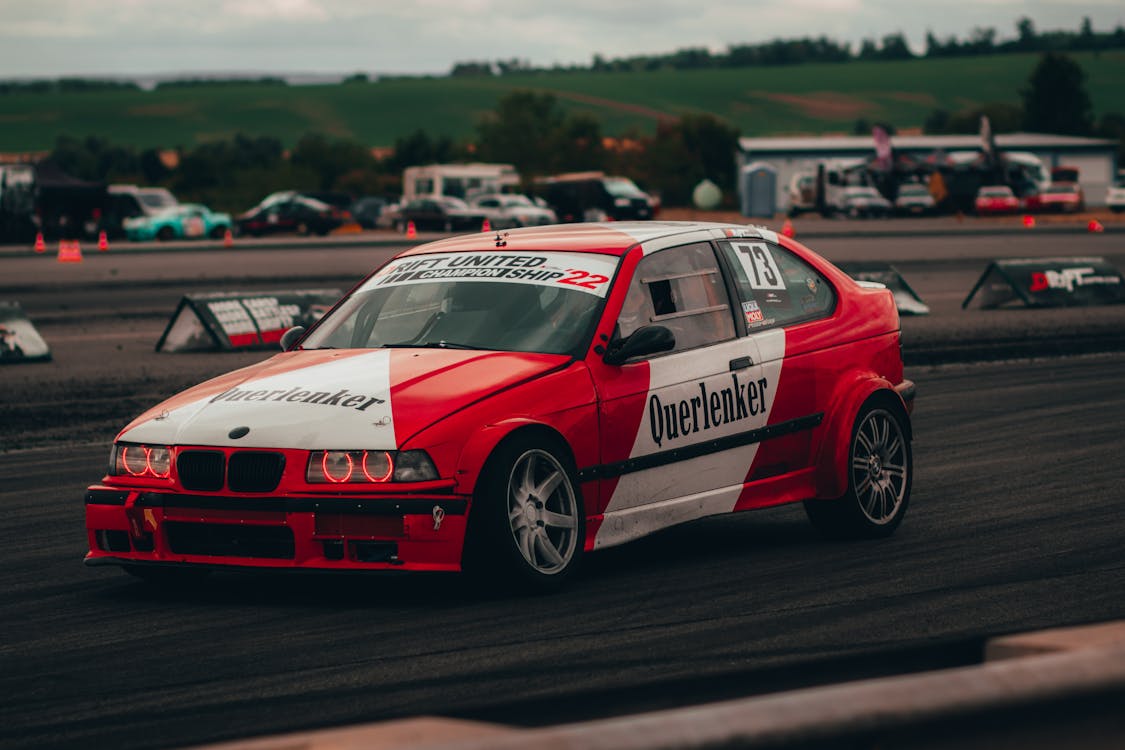 BMW e36 Compact Series 3 on a Drifting Track · Free Stock Photo