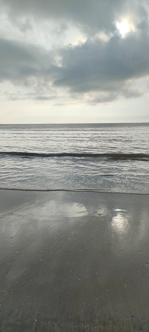 Бесплатное стоковое фото с на пляже, пляж, ранее утро