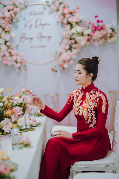 Gratis lagerfoto af blomster, bord, dekoreret