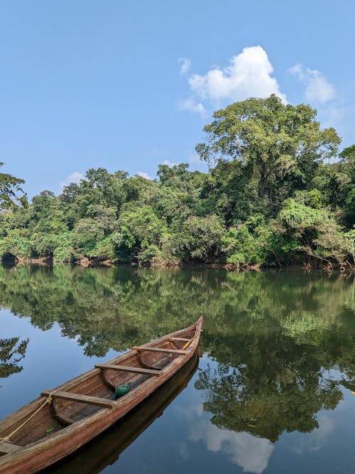 Gratis stockfoto met blauwe lucht, boot, boottocht