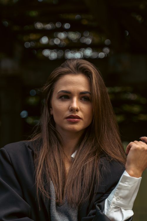 Free Stylish portrait of a woman posing thoughtfully in New York City. Stock Photo