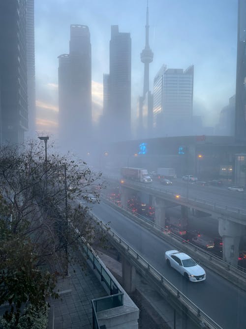 Kostnadsfria Kostnadsfri bild av byggnader, dimmig, stad Stock foto