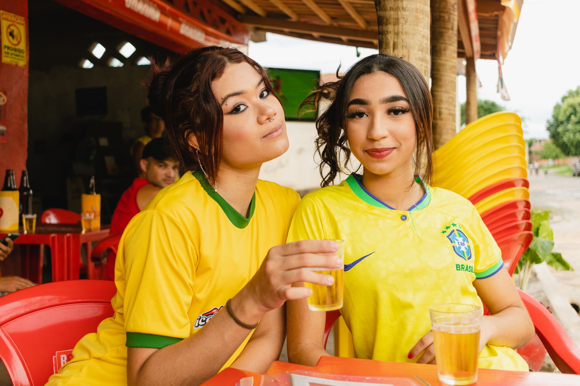 Braziliaanse fans kleuren Times Square groen en geel