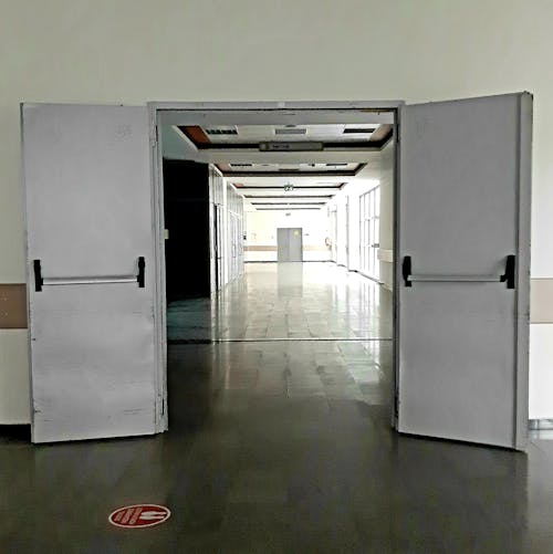 Free stock photo of abandoned, corridor, doors