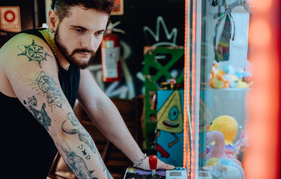 Online Casino: Spielautomaten und Live-Spiele im Überblick