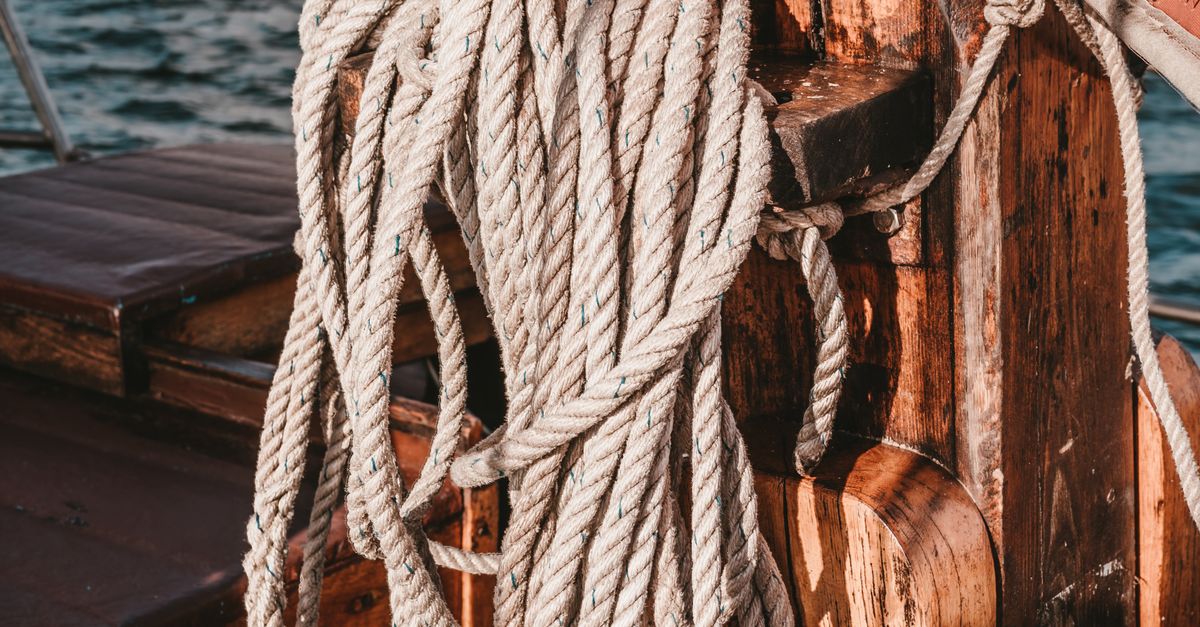 White Rope on Wooden Hook · Free Stock Photo