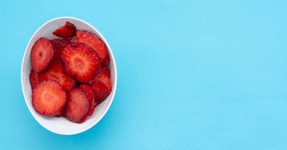 Do Strawberries Benefit Eye Health? What the Research Says